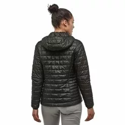 Patagonia W's Nano Puff Hoody 5 Patagonia W's Nano Puff Hoody -pyöräkauppa 51570 3 black