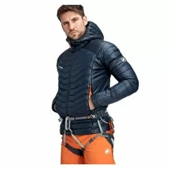 Mammut Eigerjoch Advanced In Hooded Jacket Men 24 Mammut Eigerjoch Advanced In Hooded Jacket Men -pyöräkauppa 69995 4 night