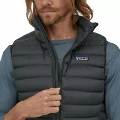 Patagonia M's Down Sweater Vest 15 Patagonia M's Down Sweater Vest -pyöräkauppa 76022 6 black